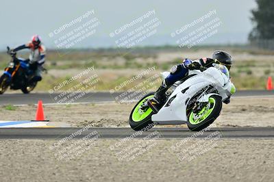 media/Apr-18-2025-TrackDaz (Fri) [[45f5874c44]]/C Group/Session 1 (Turn 7)/